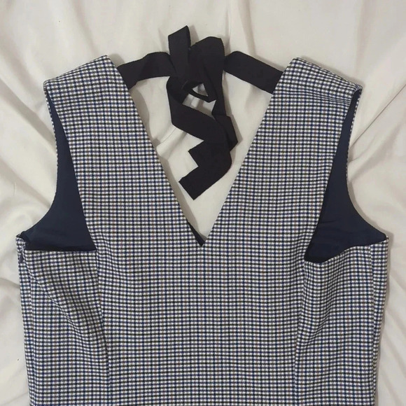 Banana Republic Houndstooth Check Tie-Back Sheath Dress, Color Blue/White Size 6 - Picture 11 of 16